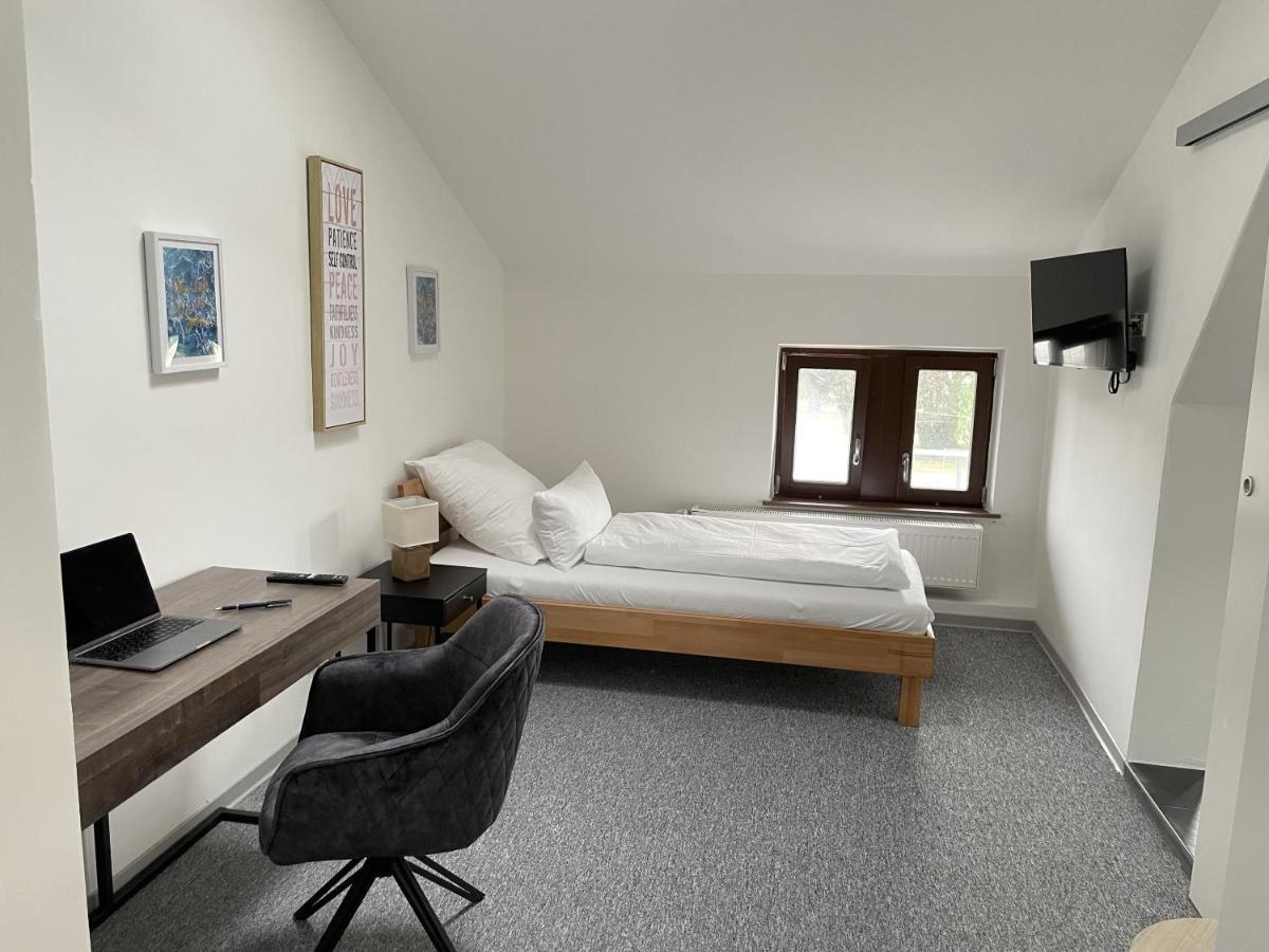 Hotel-Am-Bahnhof Stuttgart-Ditzingen Rom bilde