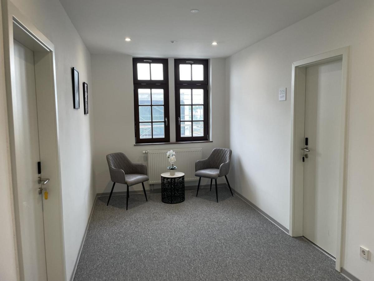 Hotel-Am-Bahnhof Stuttgart-Ditzingen Eksteriør bilde