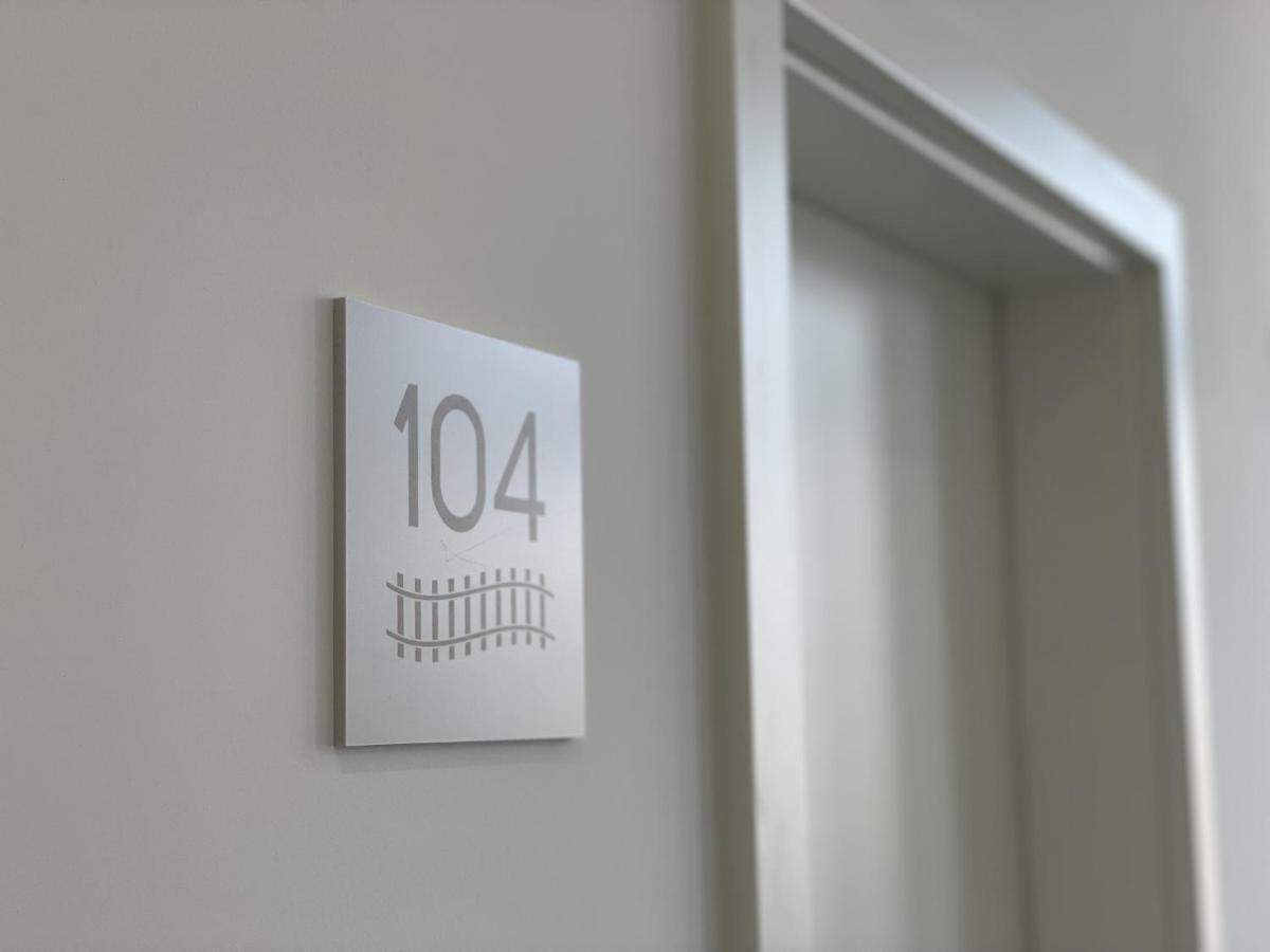 Hotel-Am-Bahnhof Stuttgart-Ditzingen Eksteriør bilde